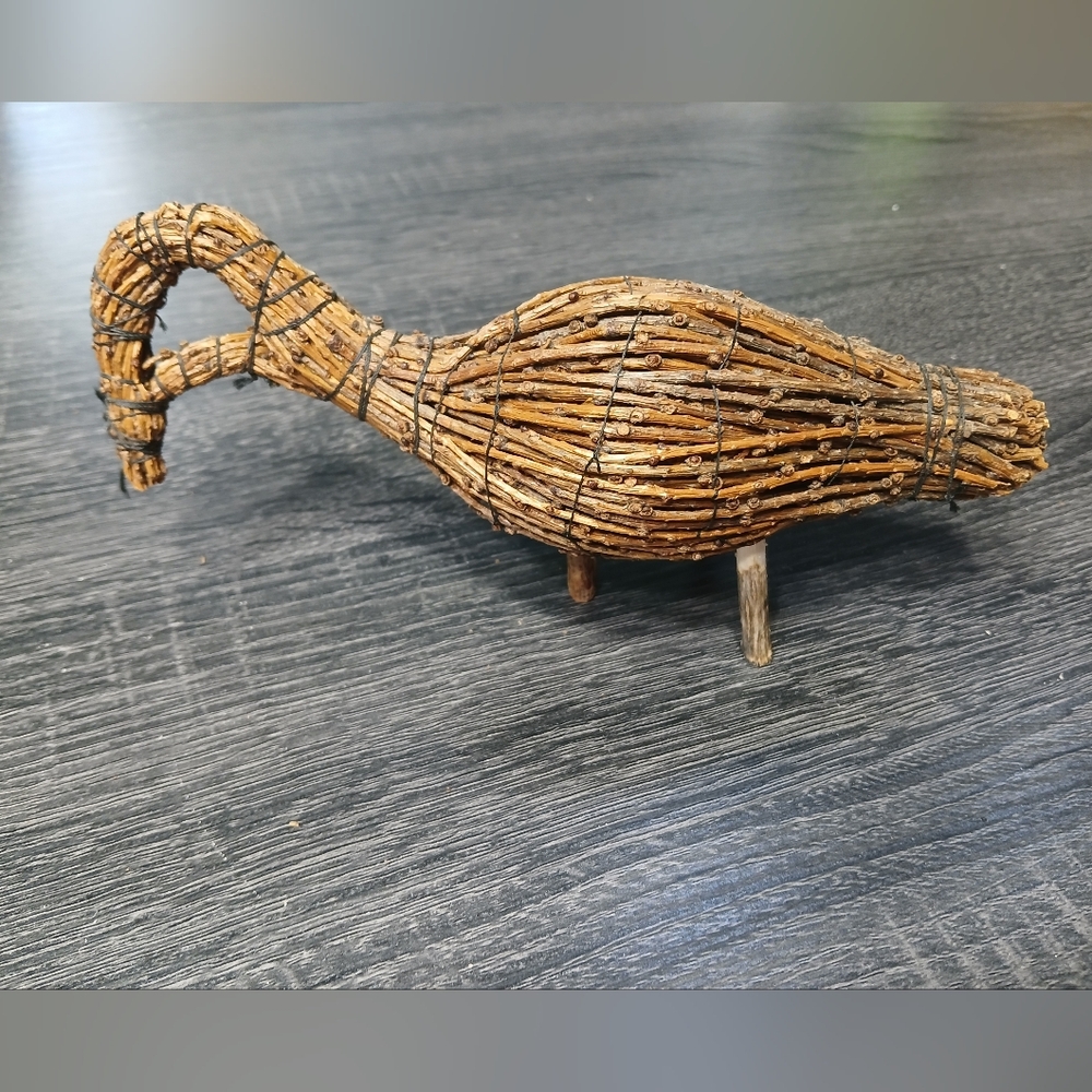 Canadian Cree Indian Tamarack Twig Goose Effigy Basket Handcrafted Indigenous